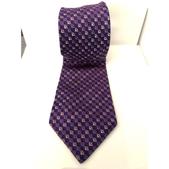 Vintage Turnbull and Asser Hand Made London Silk Purple Pattern Tie - Picture 2 of 7